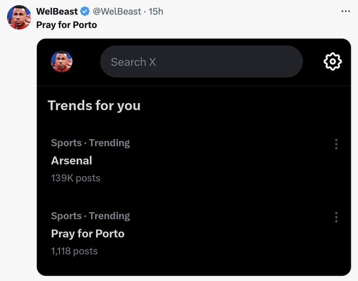 Meme Arsenal Fans Arsenal mengolok-olok 'pray for Porto' jelang laga kontra tim Portugal itu. Apes, justru Meriam London yang dibikin malu gegara tumbang. Duh!