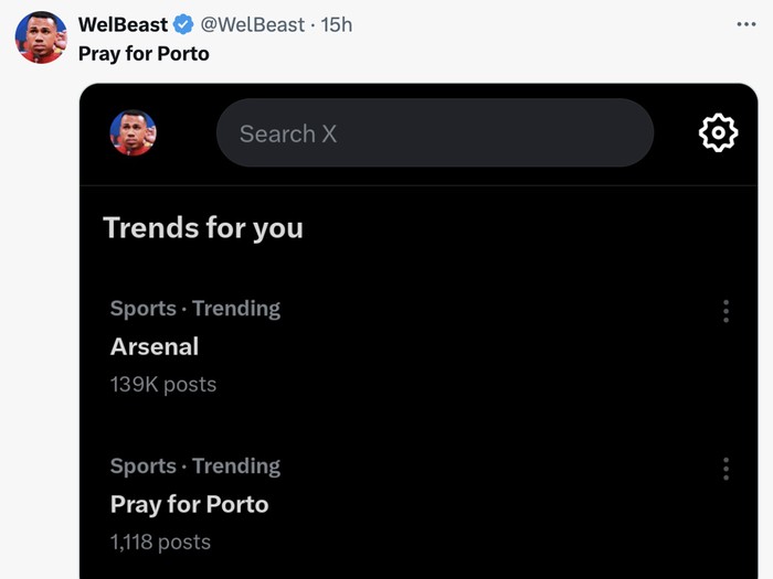 Fans Arsenal mengolok-olok 'pray for Porto' jelang laga kontra tim Portugal itu. Apes, justru Meriam London yang dibikin malu gegara tumbang. Duh!
