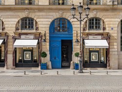 Cara Tak Biasa, Menginap Gratis di Hotel Berbintang