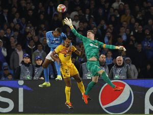 Napoli Vs Barcelona Berakhir 1-1