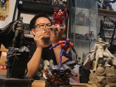 Intip Produksi Action Figure Superhero, Dijual Rp 350 Ribu-Rp 8 Juta/Unit