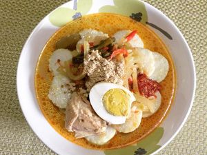 Lontong Cap Go Meh: Resep, Cara Membuat, hingga Filosofinya Lontong Cap Go Meh: Resep, Cara Membuat, hingga Filosofinya