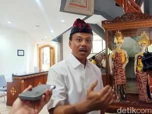 Penumpang Kapal Pesiar di Pelabuhan Benoa Dikenakan Retribusi Rp 150 Ribu Penumpang Kapal Pesiar di Pelabuhan Benoa Dikenakan Retribusi Rp 150 Ribu