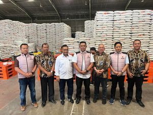 Satgas Pangan Polri Sidak Gudang Beras di Jakut, Pastikan Harga Akan Turun