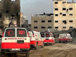 PBB Kecam Penembakan Israel Tewaskan Tim Penyelamat dalam Ambulans di Gaza PBB Kecam Penembakan Israel Tewaskan Tim Penyelamat dalam Ambulans di Gaza