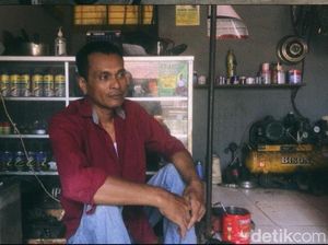 Kebahagiaan Amin Bantu Disabilitas Melalui Motor Roda Tiga Kebahagiaan Amin Bantu Disabilitas Melalui Motor Roda Tiga