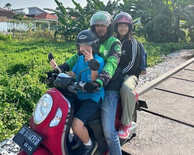 Anak Lee Yoon Jin dan Lee Beom Soo saat di Bali/ Foto: instagram.com/yoonj.lee