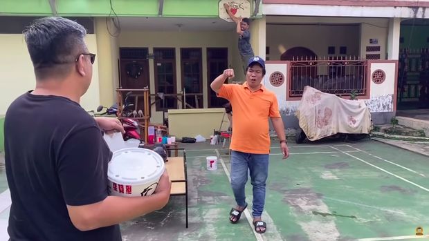Beda Banget, Ini 7 Penampakan Rumah Abdel dan Temon