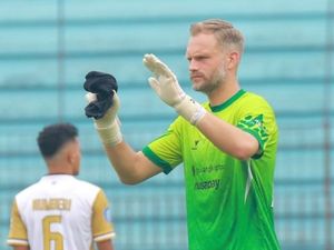 Cetak Gol di Injury Time, Kiper Dewa United: Ini Bukan Keberuntungan Cetak Gol di Injury Time, Kiper Dewa United: Ini Bukan Keberuntungan