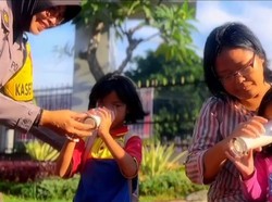 Dapat Sarapan hingga Susu Gratis, Warga Apresiasi Jumat Berkah Polresta Bogor