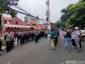 Usai Didemo Massa Geruduk Soal Hak Angket, PDIP Surabaya: Salah Alamat! Usai Didemo Massa Geruduk Soal Hak Angket, PDIP Surabaya: Salah Alamat!