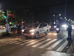 Jalan Imam Bonjol Jakpus Depan KPU Kembali Dibuka Usai Massa Demo Bubar
