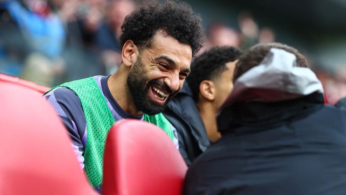 BRENTFORD, ENGLAND - FEBRUARY 17: Mohamed Salah of Liverpool during the Premier League match between Brentford FC and Liverpool FC at Gtech Community Stadium on February 17, 2024 in Brentford, England. (Photo by Charlotte Wilson/Offside/Offside via Getty Images)