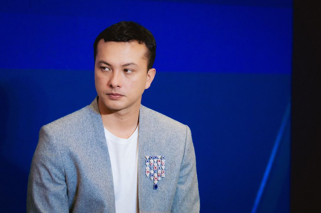Nicholas Saputra di Pop Up Store MONDIAL