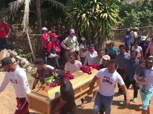 Proses Evakuasi Korban Tewas Tambang Emas Runtuh di Venezuela