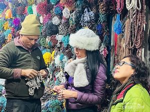 Nepal Adalah Surga Belanja, Sangat Terjangkau dan Begini Suasananya Nepal Adalah Surga Belanja, Sangat Terjangkau dan Begini Suasananya