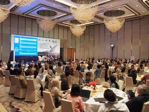 Upaya Mencegah Kerusakan Ekosistem Laut dari Sampah Plastik Upaya Mencegah Kerusakan Ekosistem Laut dari Sampah Plastik