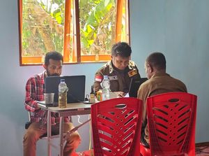 Bawaslu Mamberamo Raya Periksa 5 Komisioner KPU Soal Keterlambatan Logistik Bawaslu Mamberamo Raya Periksa 5 Komisioner KPU Soal Keterlambatan Logistik