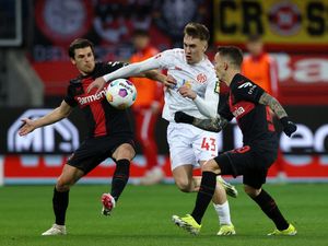 Leverkusen Vs Mainz: Pasukan Xabi Alonso Menang 2-1 Leverkusen Vs Mainz: Pasukan Xabi Alonso Menang 2-1