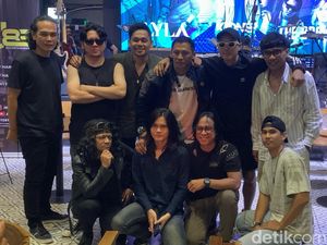 Candil Bikin Band Rock, Masuk Manajemen Baru Bareng Lyla Candil Bikin Band Rock, Masuk Manajemen Baru Bareng Lyla
