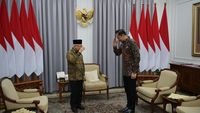Momen AHY Bertemu Wapres Maruf: Saling Hormat hingga Bersalaman