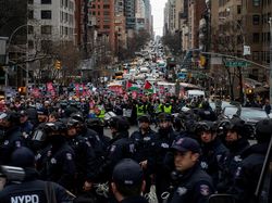 Massa Turun ke Jalan New York, Tuntut Gencatan Senjata di Gaza