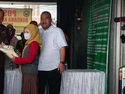 Bulog Salurkan Bantuan Beras untuk Korban Kebakaran Pasar Ngawen