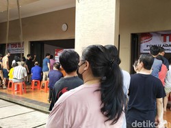 Begini Antusiasme Warga Nyoblos Lanjutan di 5 TPS Kelapa Gading Jakut
