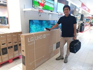 Bos Perusahaan Asing Ini Ketagihan Belanja di Transmart, Beli TV Diskon 4,7 Juta! Bos Perusahaan Asing Ini Ketagihan Belanja di Transmart, Beli TV Diskon 4,7 Juta!