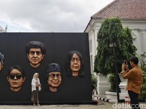 Pameran Retrospektif God Bless Disambut Antusias
