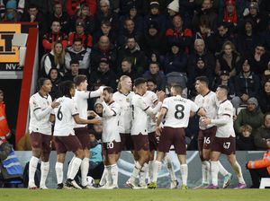 Guardiola: Pemain-Pemain Man City Superman Guardiola: Pemain-Pemain Man City Superman