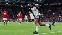 Alex Iwobi ada di posisi kelima pencetak peluang terbanyak. Pemain Fulham itu sudah mencatatkan 23 peluang. (Foto: Getty Images/Clive Brunskill)