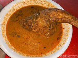 Kuliner 24 Jam di Denpasar! Ayam Kari Mang Jaja yang Bumbunya Meresap