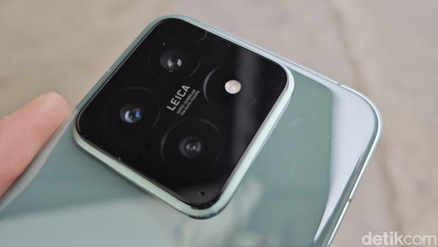 Hands on Xiaomi 14, HP andalan dengan kamera Leica