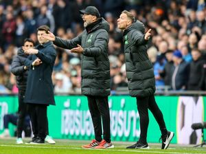 Klopp Kritik Wasit Tak Becus Pimpin Final Carabao Cup Klopp Kritik Wasit Tak Becus Pimpin Final Carabao Cup