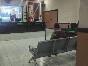 Kades di Sidoarjo yang Kampanyekan Prabowo-Gibran Divonis Percobaan 10 Bulan Kades di Sidoarjo yang Kampanyekan Prabowo-Gibran Divonis Percobaan 10 Bulan