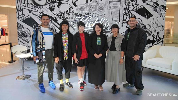 Kiehl's TRASH TO ART