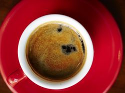 Kopi Red Eye Vs Kopi Hitam, Apa Beda Racikannya?