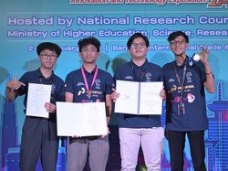 Ngalam Mbois: AiCCESS Antar Mahasiswa UB Raih Medali Perak di Thailand