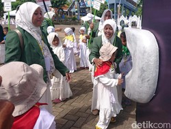 Ribuan Siswa PAUD dan TK Lamongan Ikut Praktik Manasik Haji di WBL