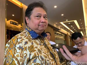 Airlangga akan Jelaskan Mekanisme APBN Terkait Bansos di Sidang MK Airlangga akan Jelaskan Mekanisme APBN Terkait Bansos di Sidang MK