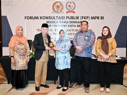 Tingkatkan Kualitas Layanan Publik, MPR Tampung Saran Guru SMP di Depok