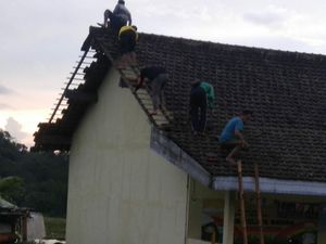 Angin Kencang Sapu Sidorejo Magelang, Atap 10 Rumah Rusak Angin Kencang Sapu Sidorejo Magelang, Atap 10 Rumah Rusak