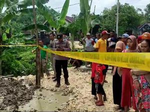 Masyarakat Diimbau Jauhi Lokasi Semburan Lumpur di Bojonegoro Masyarakat Diimbau Jauhi Lokasi Semburan Lumpur di Bojonegoro