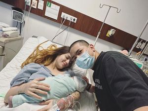 Kebahagiaan Sheila Marcia dan Dimas Usai Dikaruniai Anak Kelima