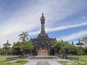 Potret Bajra Sandhi, Genta Raksasa Ikon Heroisme Perjuangan Rakyat Bali Potret Bajra Sandhi, Genta Raksasa Ikon Heroisme Perjuangan Rakyat Bali