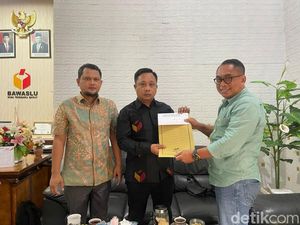 Enam Parpol Lapor ke Bawaslu NTB soal Dugaan Pemilu Curang di Sekotong Enam Parpol Lapor ke Bawaslu NTB soal Dugaan Pemilu Curang di Sekotong