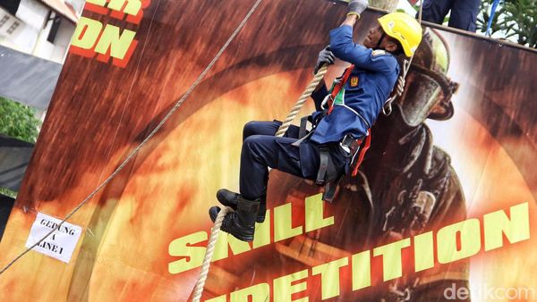 Serunya National Firefighter Skill Competition di Surabaya