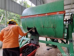 Viral Lapangan Cepit Penuh Sampah, DLH Bantul Turun Tangan