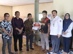 Ahli Waris KPPS di Bangka Barat Terima Santunan Rp 46 Juta